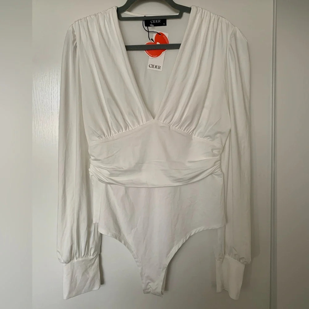 NWT Cider White Bodysuit Top